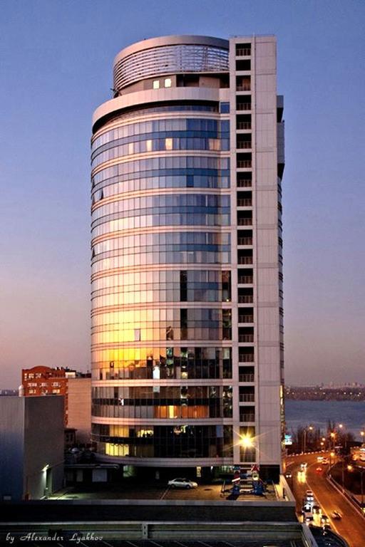 Seven Eleven Apartment Hotel In Most City Dnipro Exterior foto