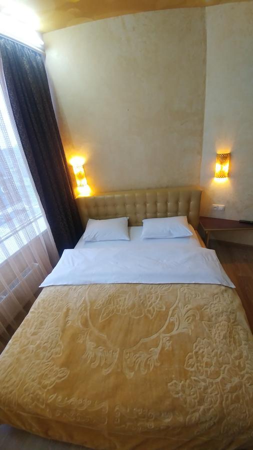 Seven Eleven Apartment Hotel In Most City Dnipro Exterior foto